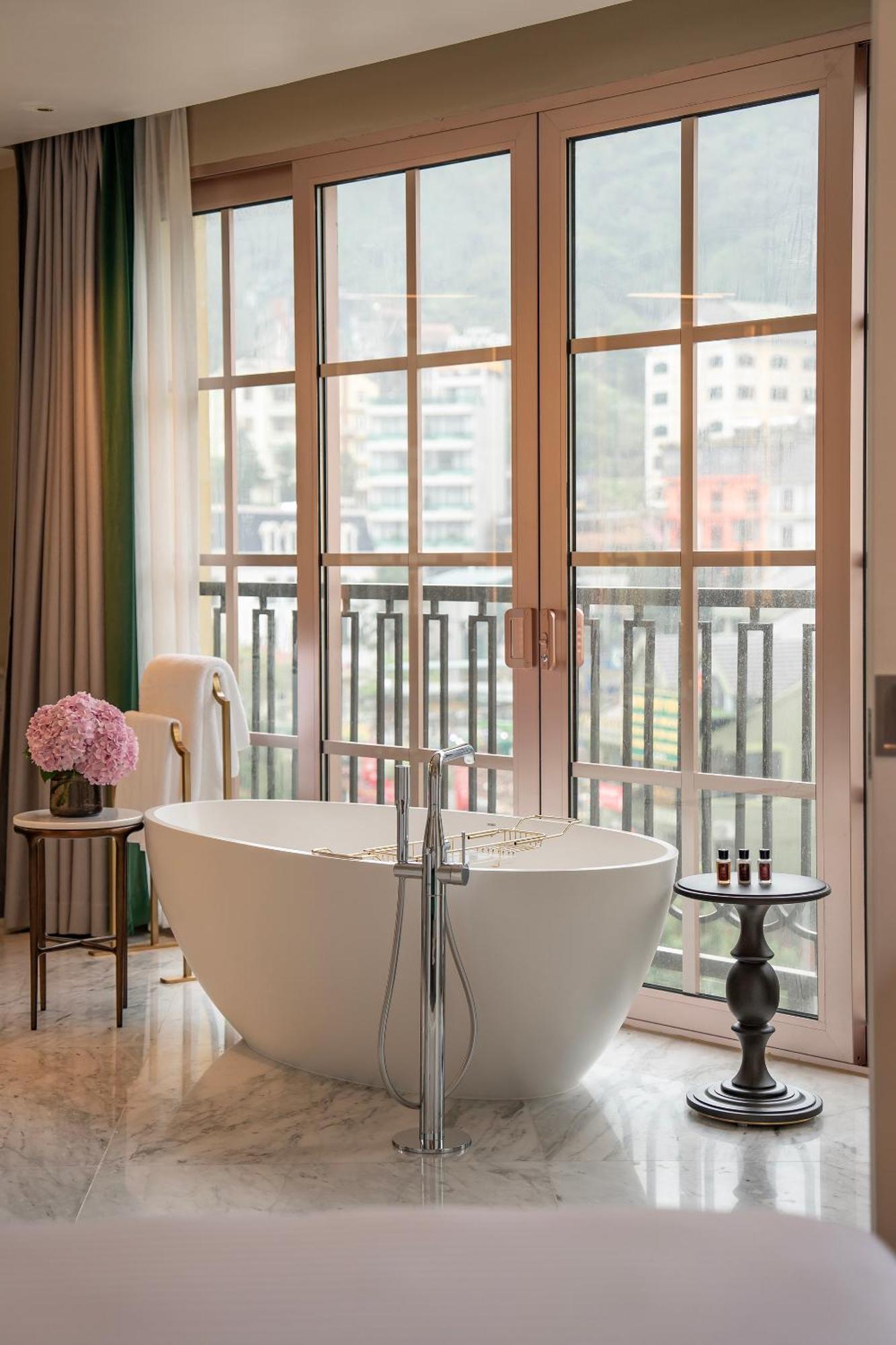 Hotel De L'Amour Tam Ðảo מראה חיצוני תמונה